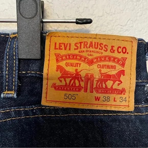 Levi's 505 Dark Wash Denim Jeans Men's 38 W X 34 L - Picture 8 of 11